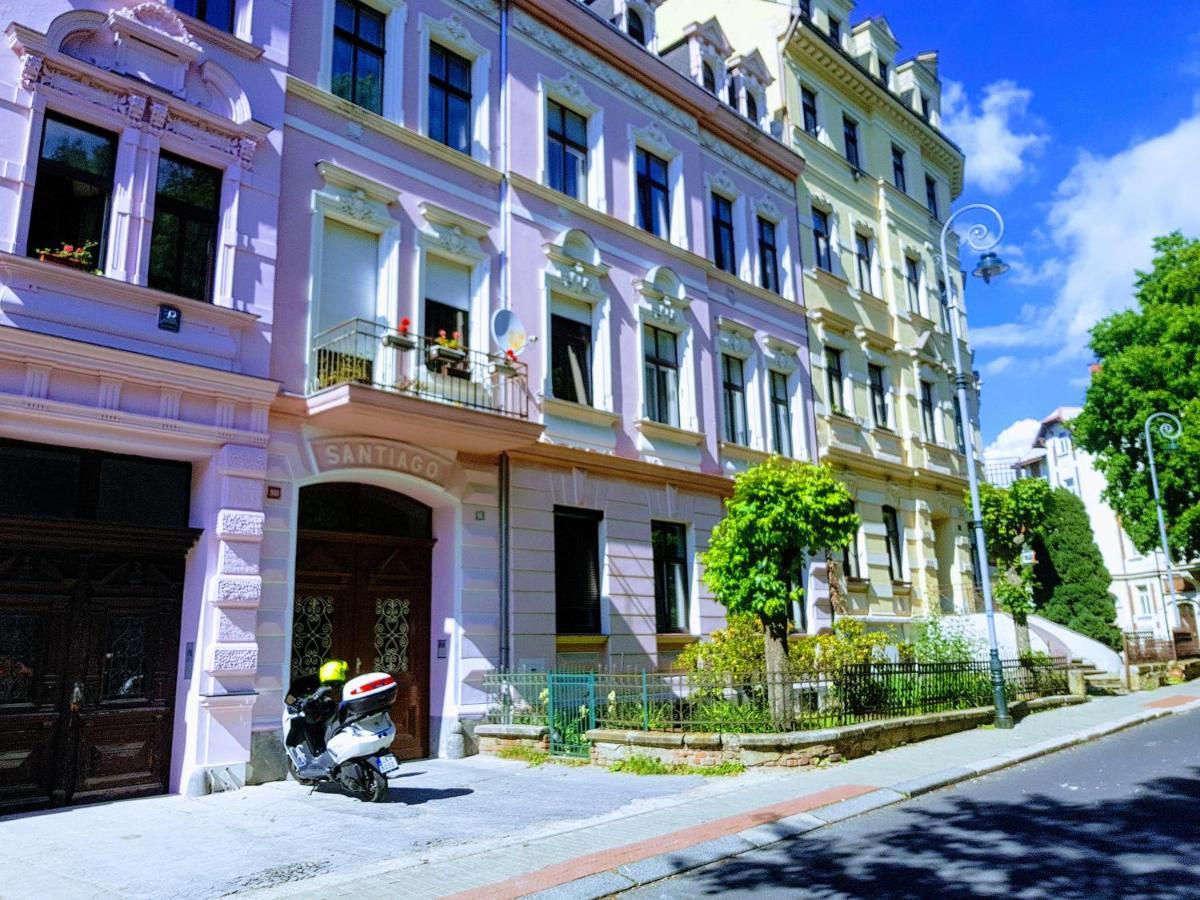 Apartman Karlovy Vary Leilighet Eksteriør bilde