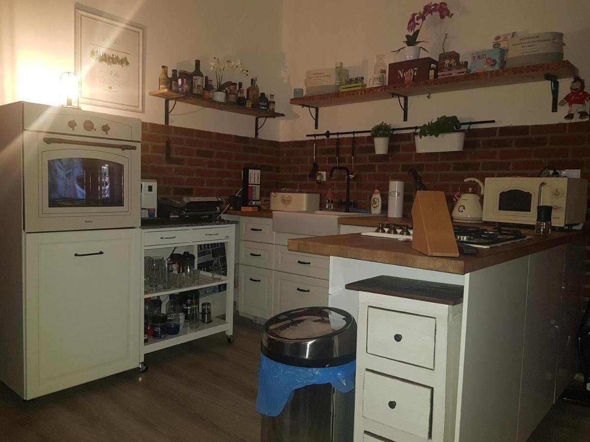 Apartman Karlovy Vary Leilighet Eksteriør bilde