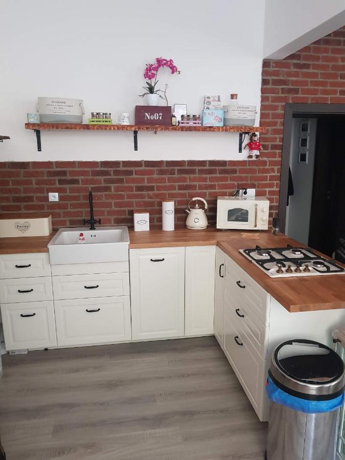 Apartman Karlovy Vary Leilighet Eksteriør bilde